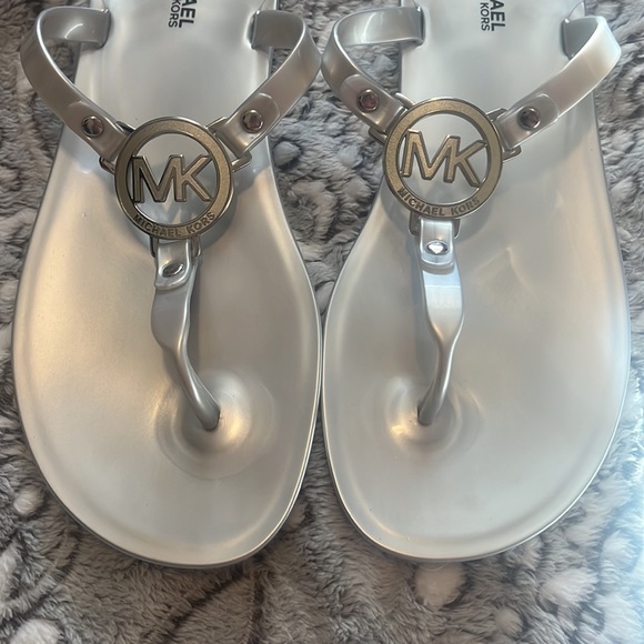 Michael Kors sandals** - Picture 3 of 4